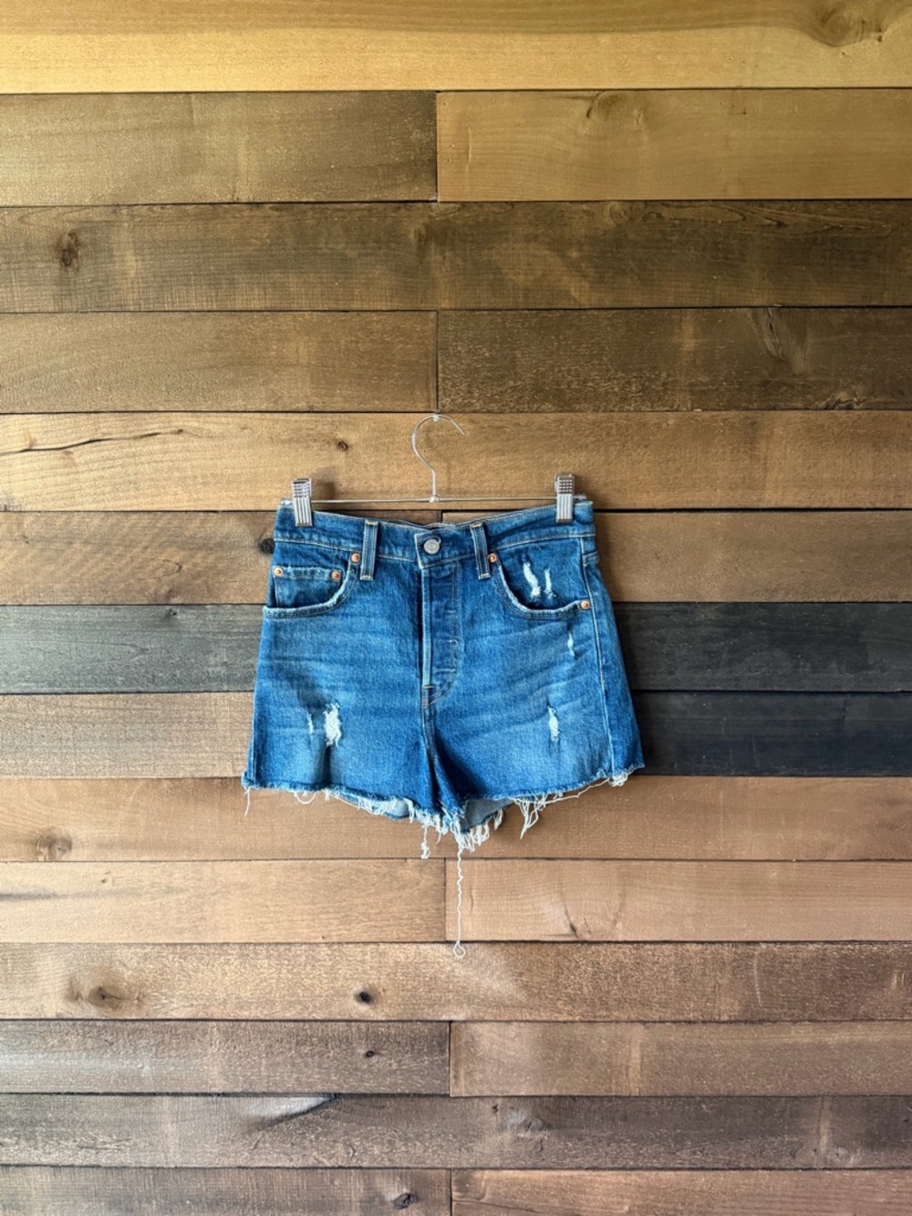 Levi’s Ribcage Denim Shorts High Rise Distressed Cut Off 26 Y2K - Picture 2 of 11